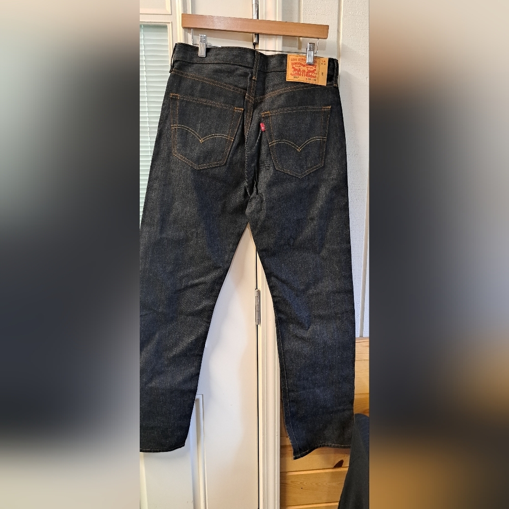 Levis 501 Jeans Mens Blue Straight Button Fly Denim New 32x32 City Date Night - Picture 2 of 8